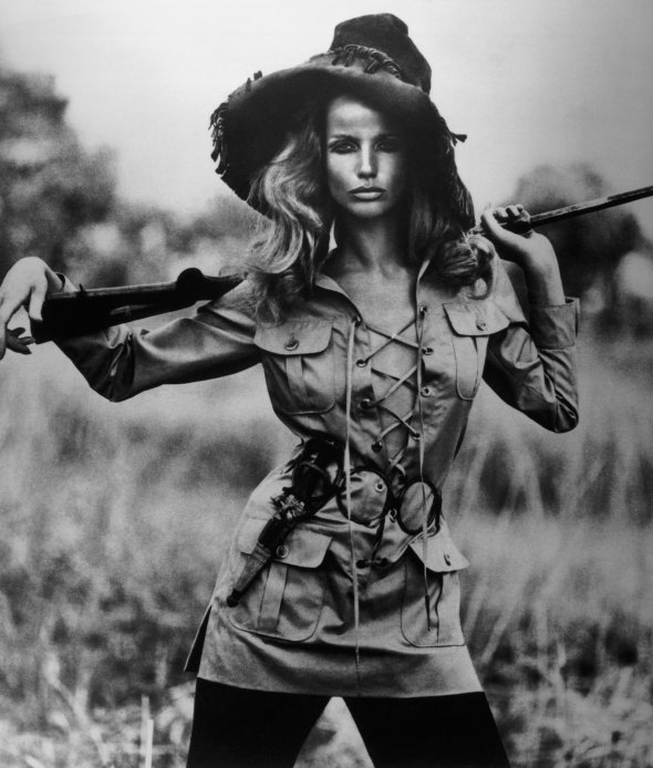 (c) Franco Rubartelli - Veruschka (safari) 1968