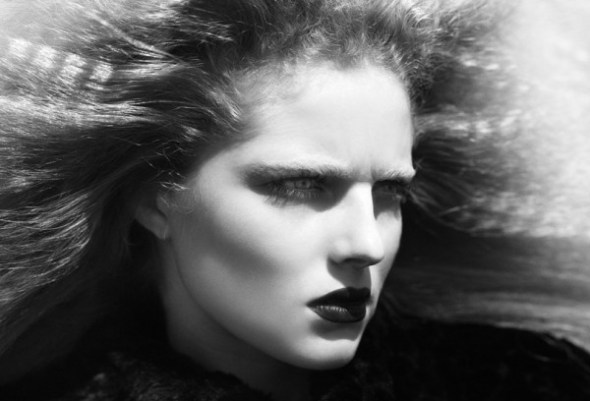 Georges_Antoni_WestEast_noir1ab-600x408