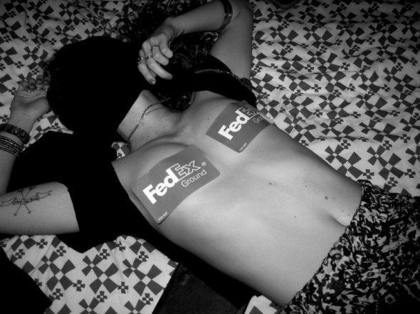 jessica_hudson_french_lit_oliver_maxwell_kupper-777x582 (1)