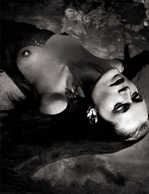 tumblr_l6idh0Cr291qzq8zqo1_500