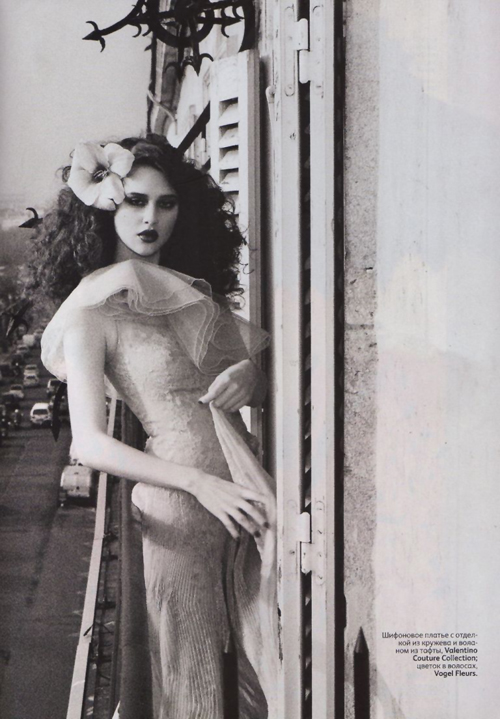 anais-pouliot-ellen-von-unwerth-vogue-russia-4-11-01