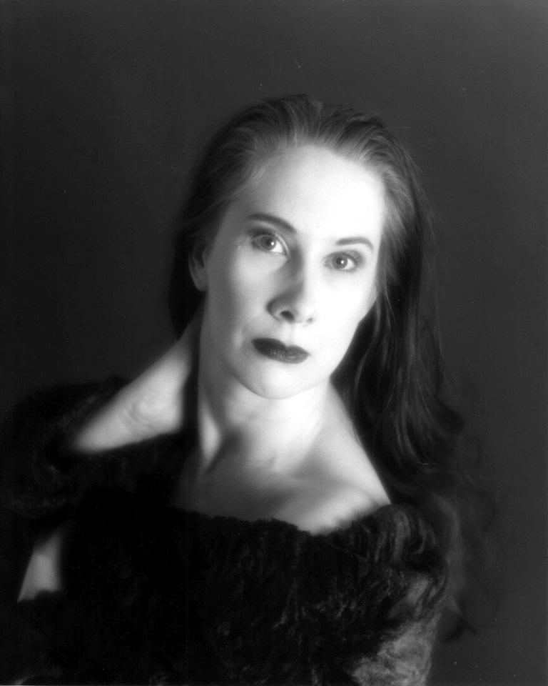 danklook™ | on women in black and white fine art photography | Page 23