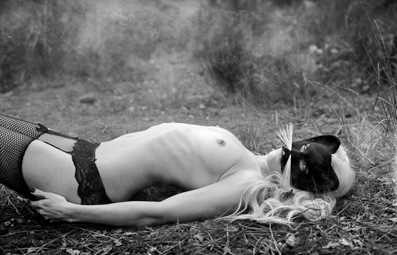 Nouveau-Noir-Anniek-230711-F-12-mamiya-645