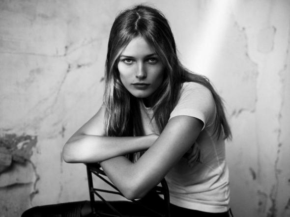 edita-vilkeviciute-by-lachlan-bailey-edita-too-much-muse-winter-1508928408