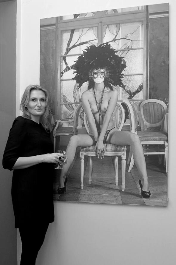 390773_292521834119527_520215359_n