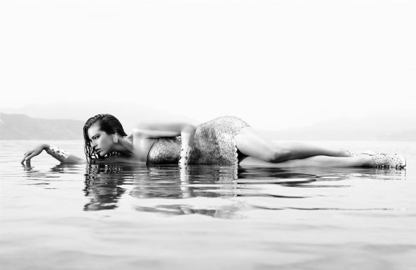 Emily Didonato by Sølve Sundsbø (Emily - Numéro #117 October 2010)