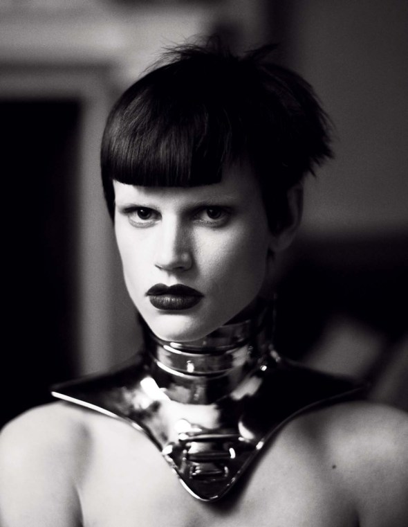 elise-crombez-saskia-de-brauw-by-mert-marcus-metal-headz-interview-march-2012-15