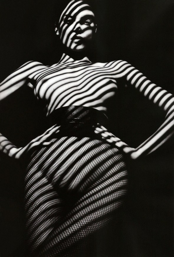 Martha_Hunt-Sølve_Sundsbø-Lui-01